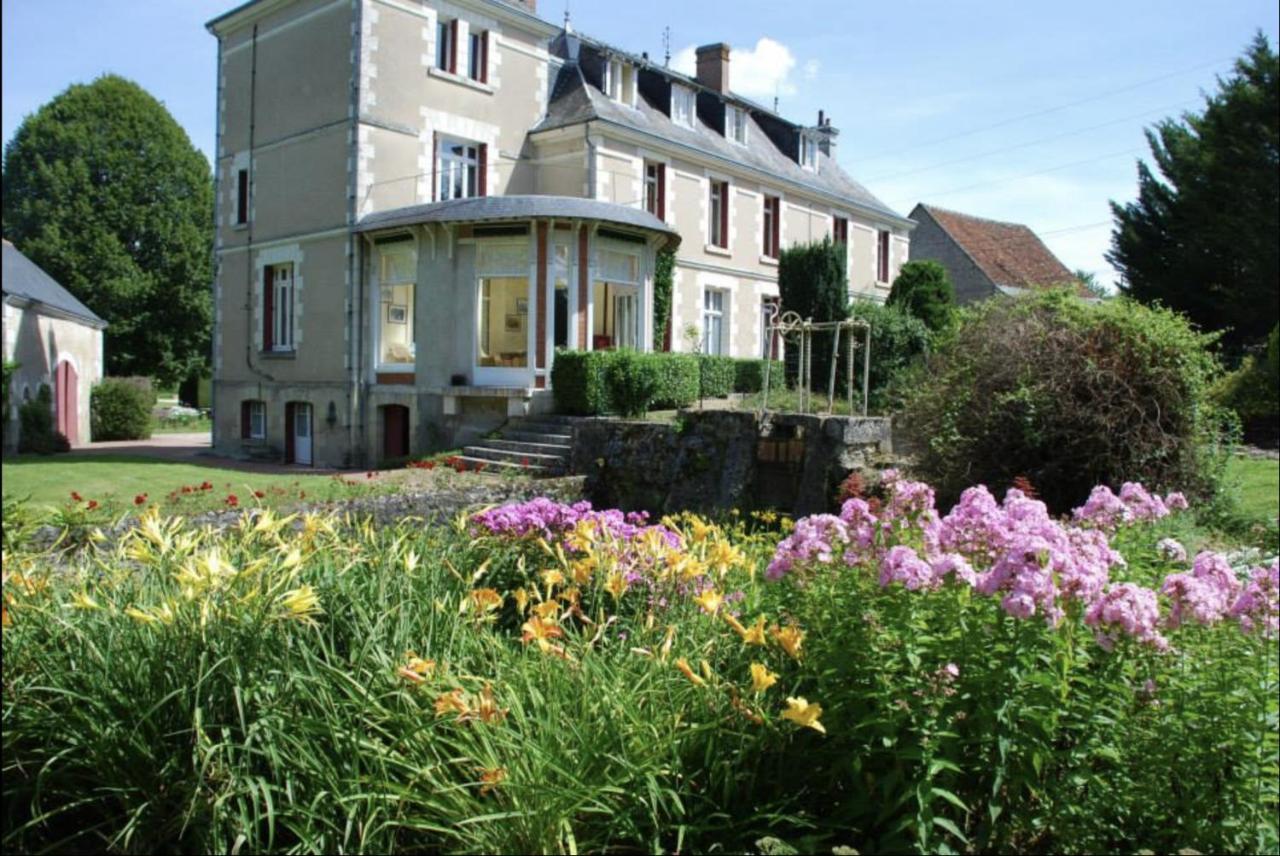 Le Moulin De Francueil Bed & Breakfast Luaran gambar