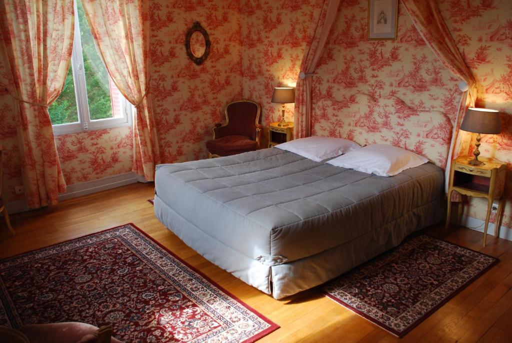 Le Moulin De Francueil Bed & Breakfast Bilik gambar